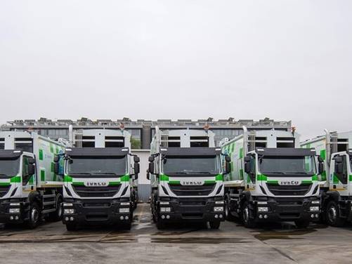 Iveco supplies 109 natural gas vehicles to Madrid)