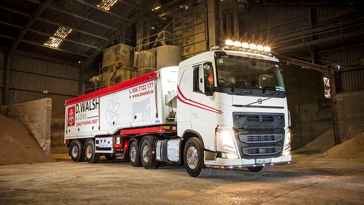 Kilkenny based, D Walsh & Sons Manufacturing Ltd.’s latest Volvo FH 6x2 tractor unit)