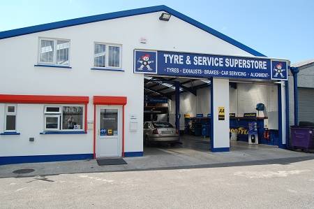Tyre & Service Superstore)